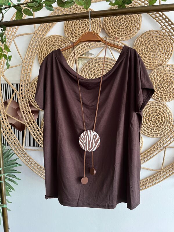 Blusa Gola Canoa Marrom
