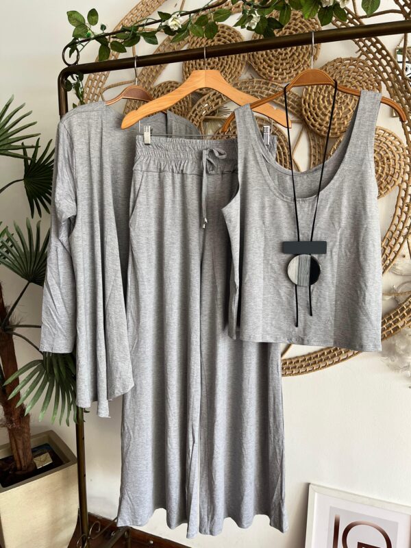 Conjunto Três Peças Pantalonas Serena Cinza