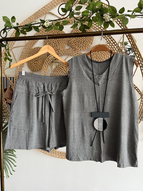 Conjunto Nadia Viscolaycra Cinza