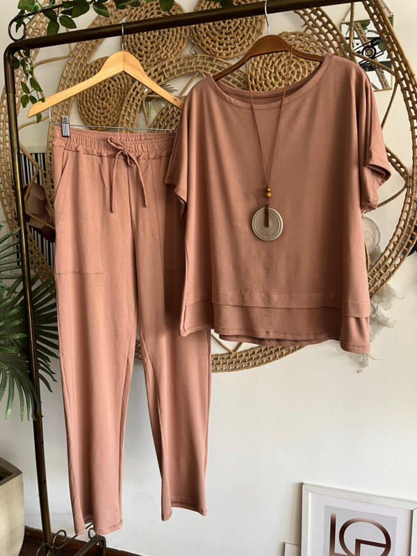 Conjunto Lara Castor