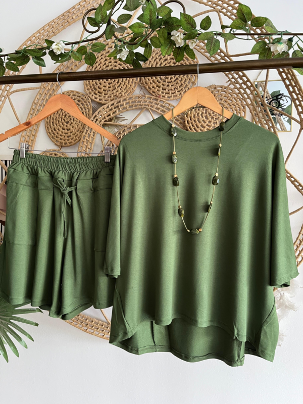Conjunto Tina Verde Militar