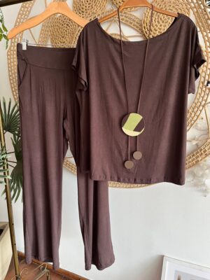 Conjunto Juliana Marrom
