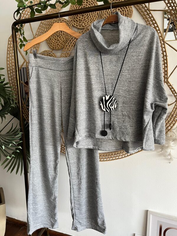 Conjunto Petra Cinza