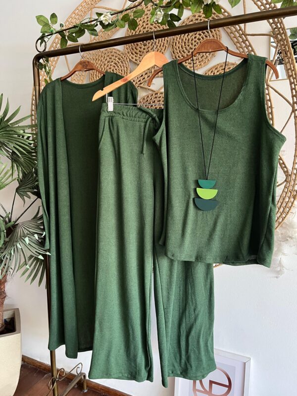 Conjunto Três Peças Lãzinha Verde Max Cardigã + Pantalona