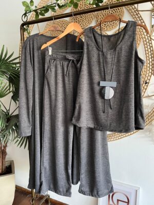 Conjunto Três Peças Lãzinha Cinza Chumbo Max Cardigã + Pantalona
