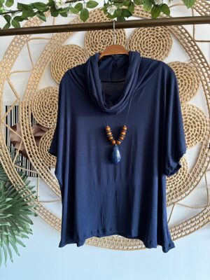 Blusa Gola Caída Azul Marinho