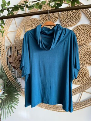 Blusa Gola Caída Azul Petróleo