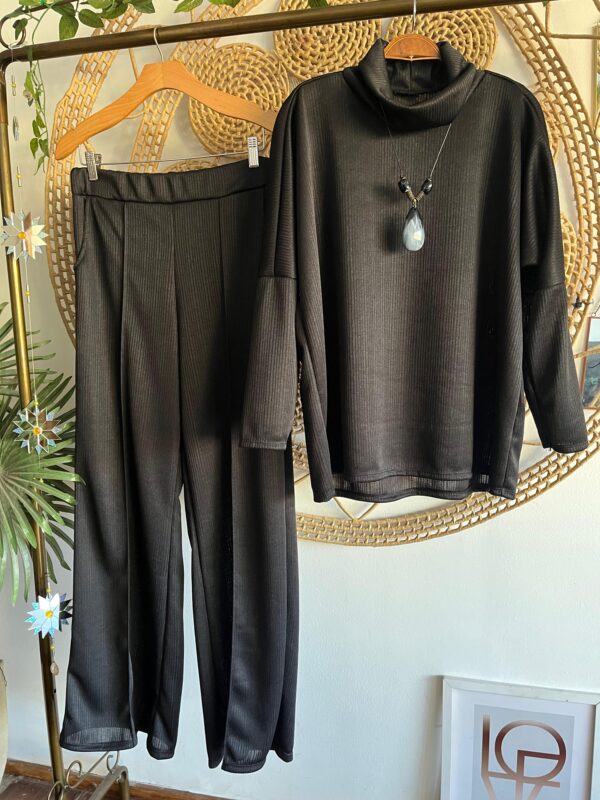 Conjunto Sabrina Preto